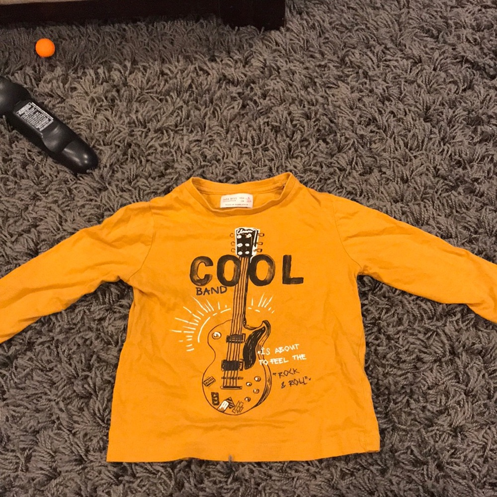 Boys Zara top